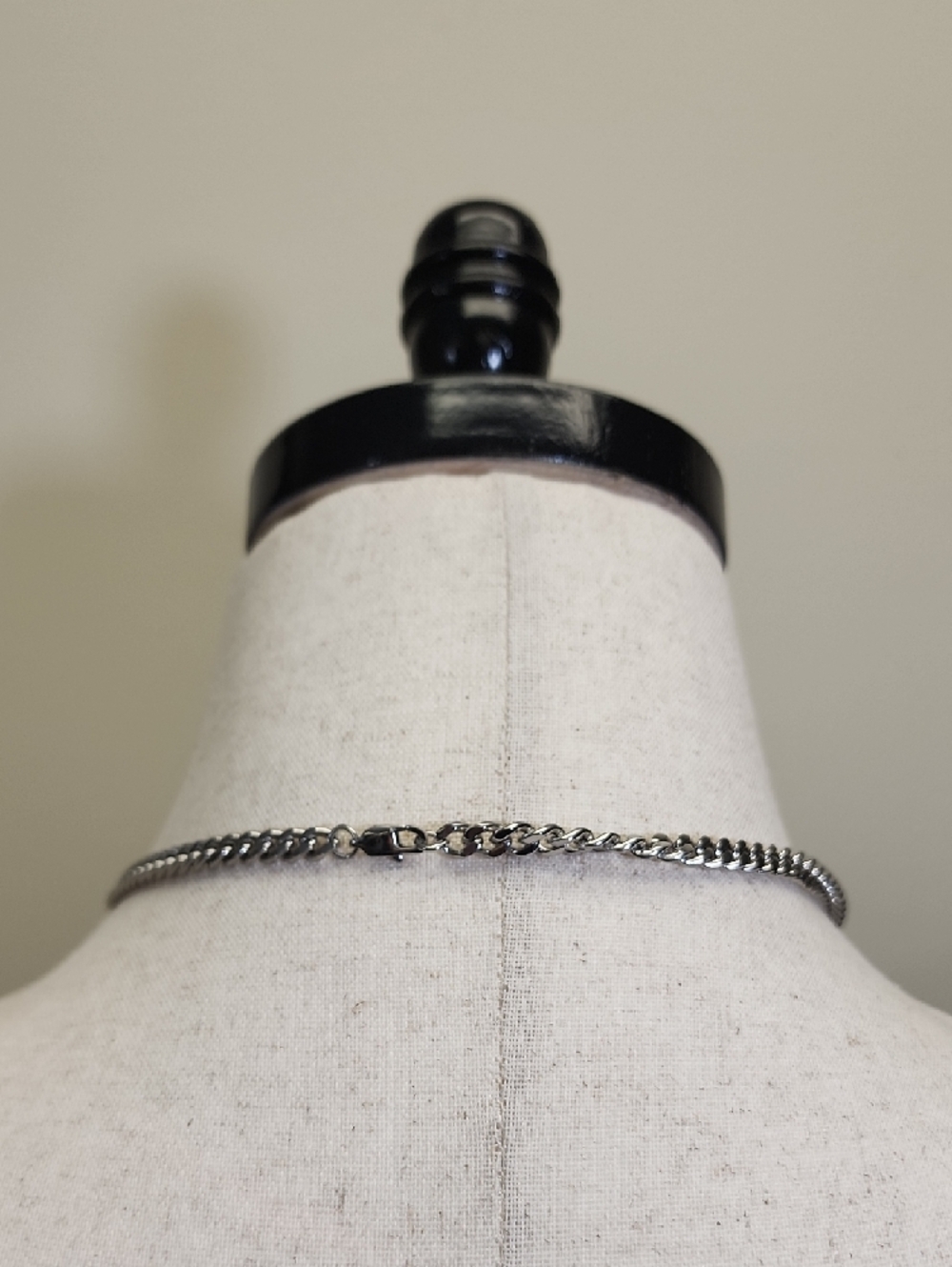 Stainless Steel Arrowhead Pendant Necklace Black Silver Chain - Picture 4 of 10